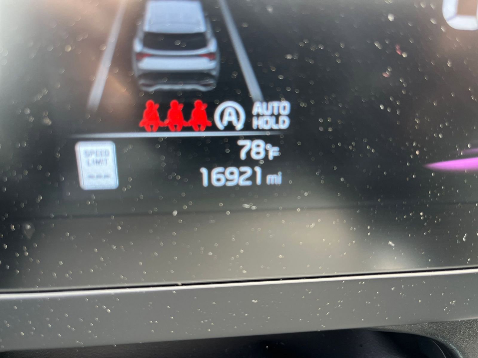 Used 2025 Kia Sportage LX image 39