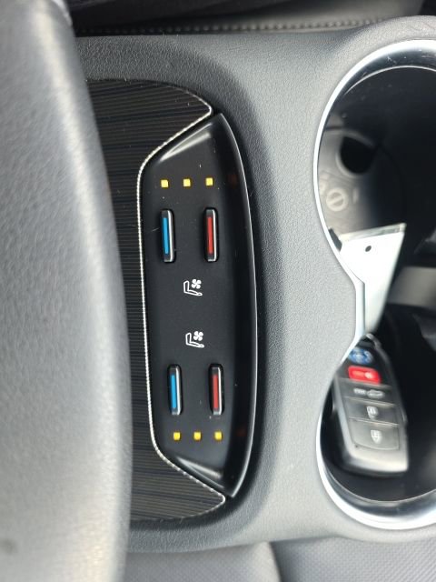 Certified 2021 Toyota Venza XLE w/ Softex Package image 21