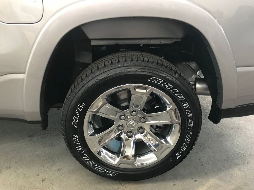 New 2026 RAM 1500 4x4 Crew Cab image 47