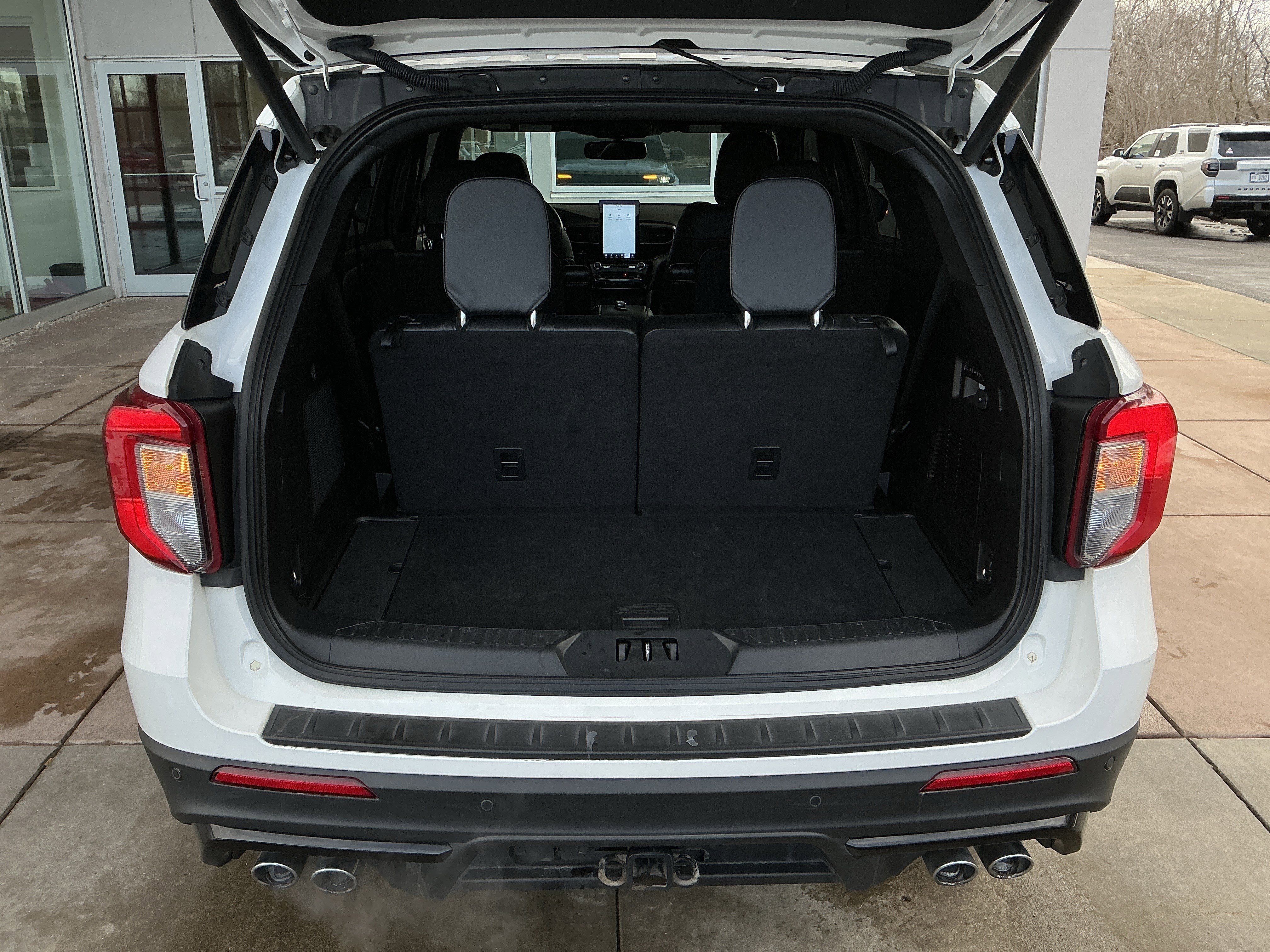 Used 2021 Ford Explorer ST w/ Equipment Group 401A image 24