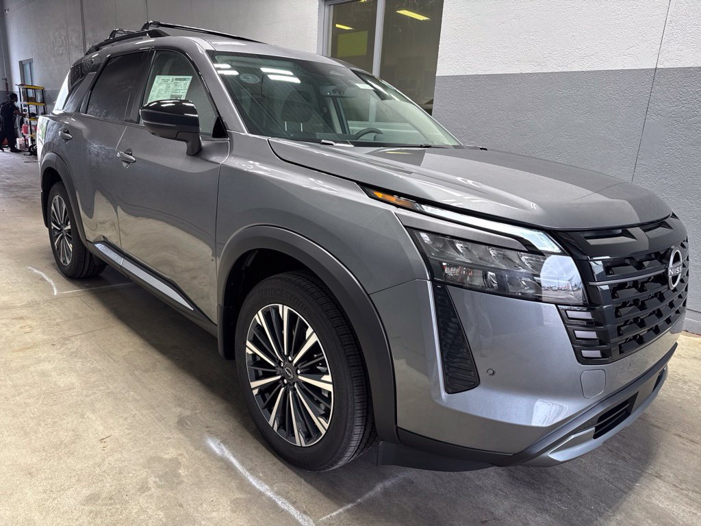New 2026 Nissan Pathfinder Platinum AWD/4WD image 4