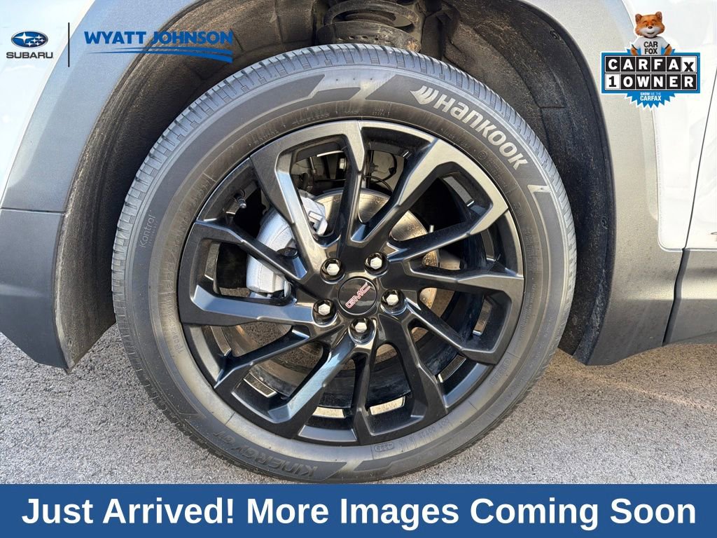 Used 2024 GMC Terrain SLT w/ Tech Package image 3