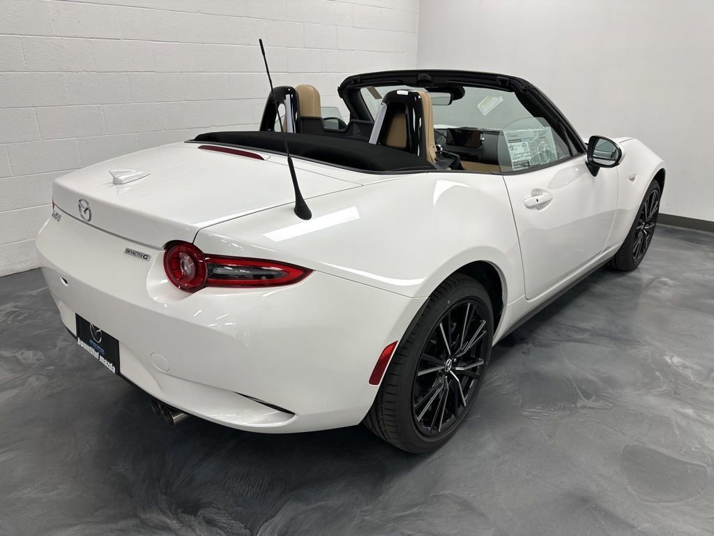 New 2026 MAZDA MX-5 Miata Grand Touring RWD image 11