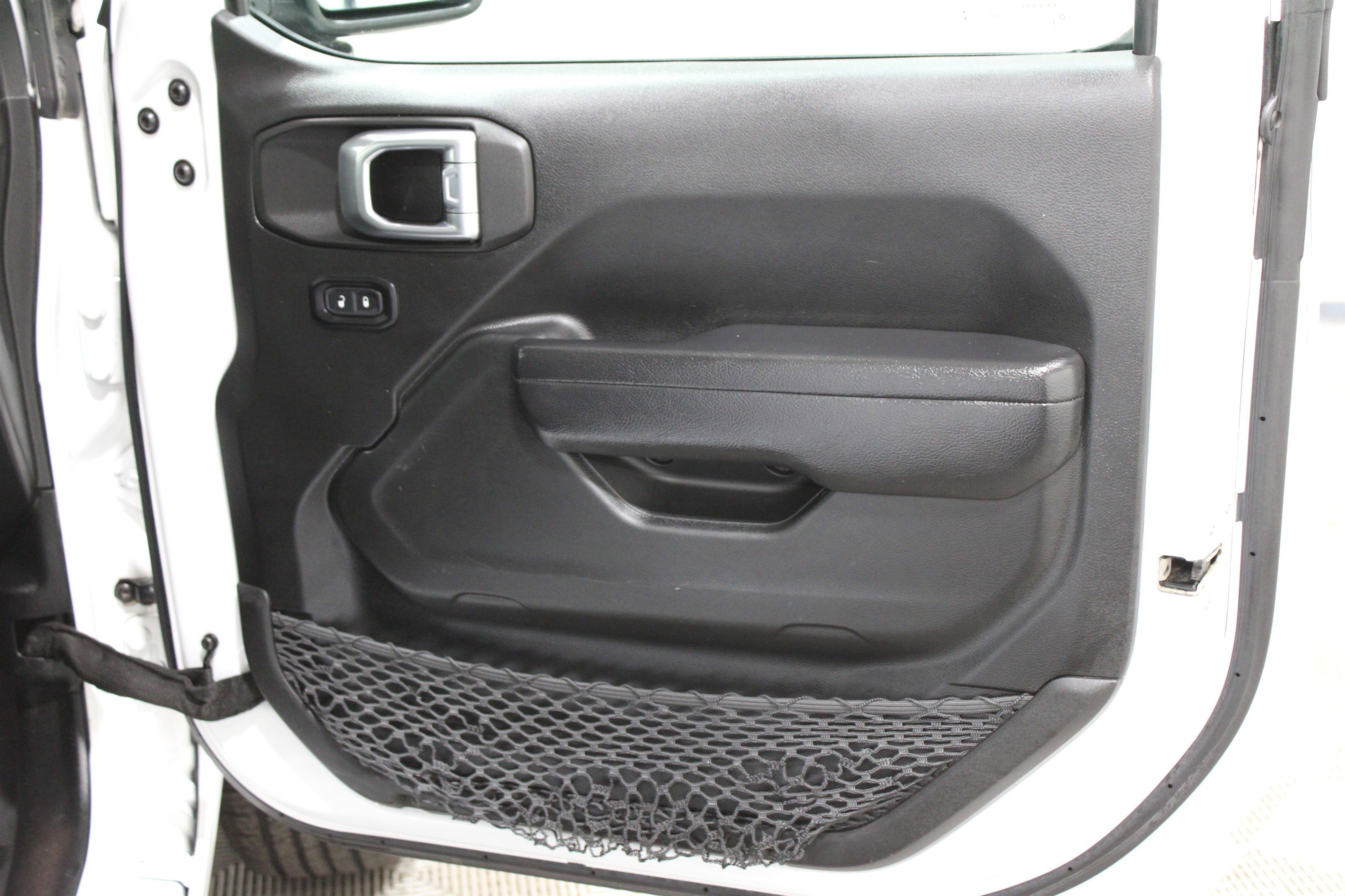 Used 2023 Jeep Gladiator Sport image 29