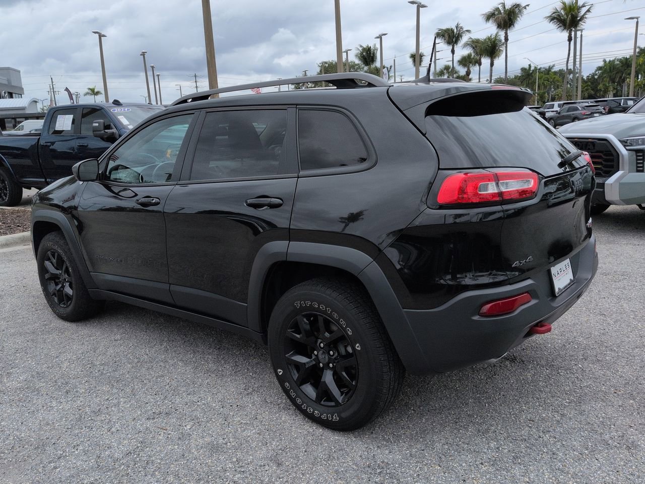 Used 2016 Jeep Cherokee Trailhawk w/ Comfort/Convenience Group AWD/4WD image 7