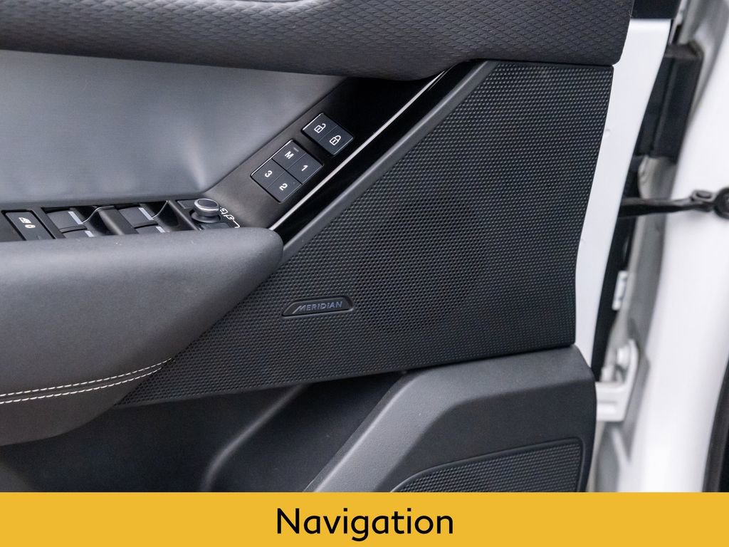 Used 2023 Land Rover Range Rover Velar R-Dynamic S image 14