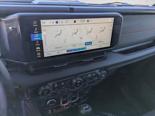 New 2025 Jeep Wrangler Unlimited Rubicon w/ Convenience Group image 11