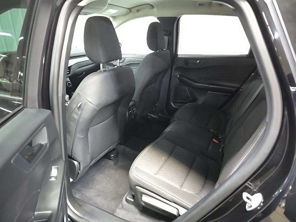 Certified 2023 Ford Escape Active AWD/4WD image 31