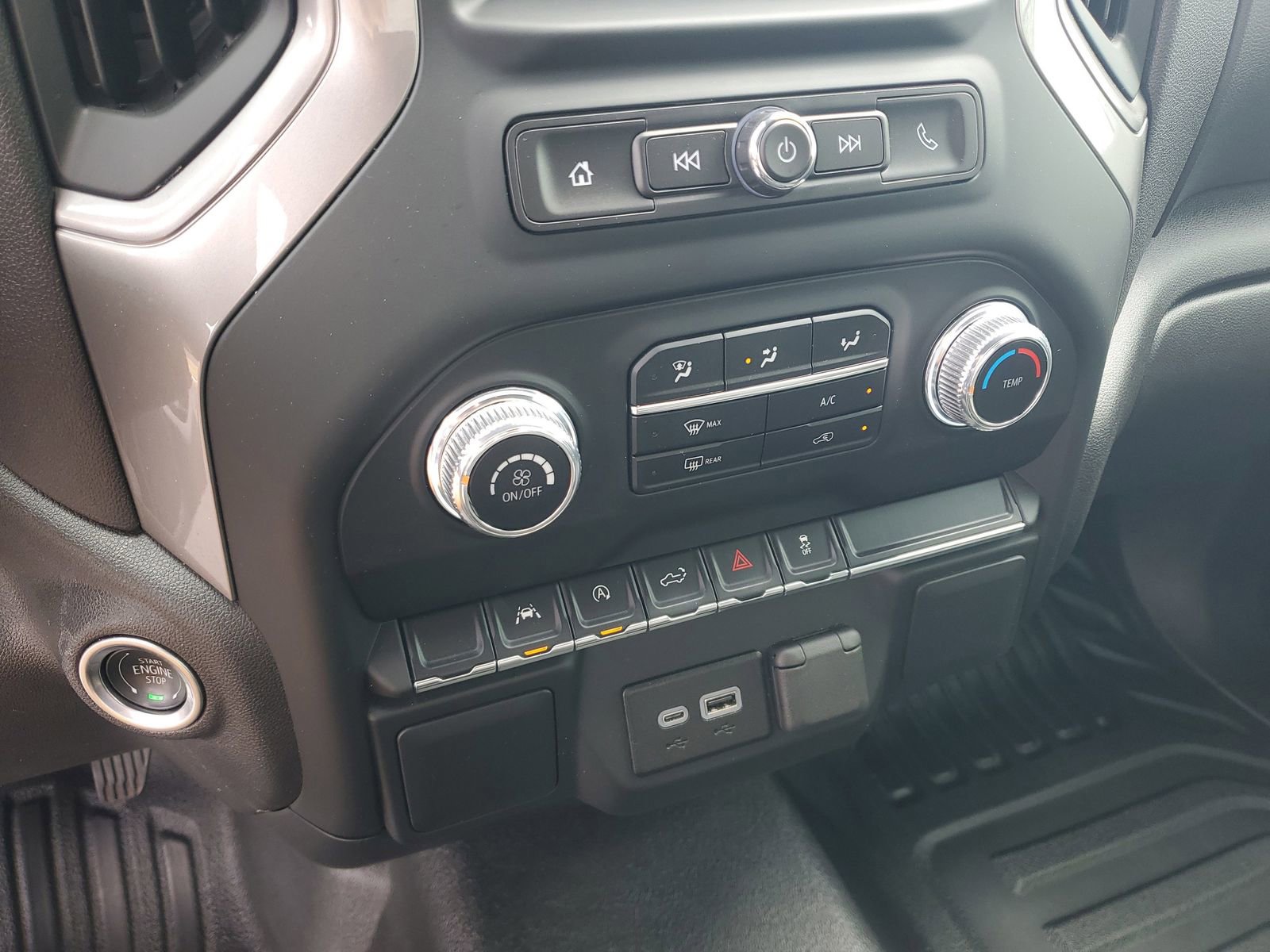 Used 2024 GMC Sierra 1500 Pro w/ Pro Value Package image 18