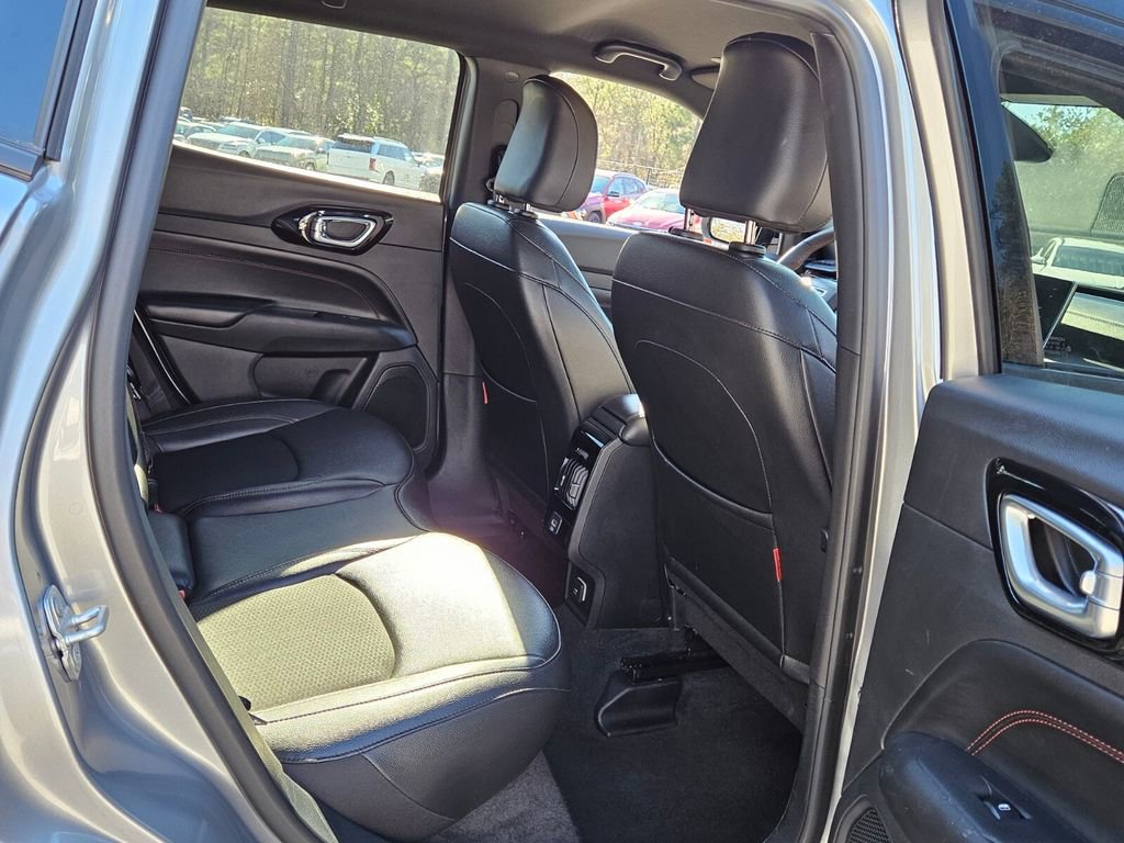 Used 2024 Jeep Compass Trailhawk image 13