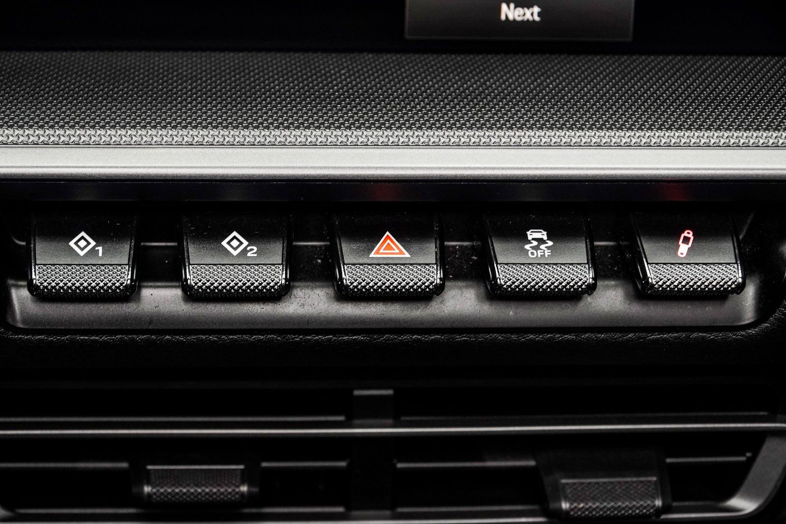 Used 2022 Porsche 911 Carrera w/ Premium Package image 29