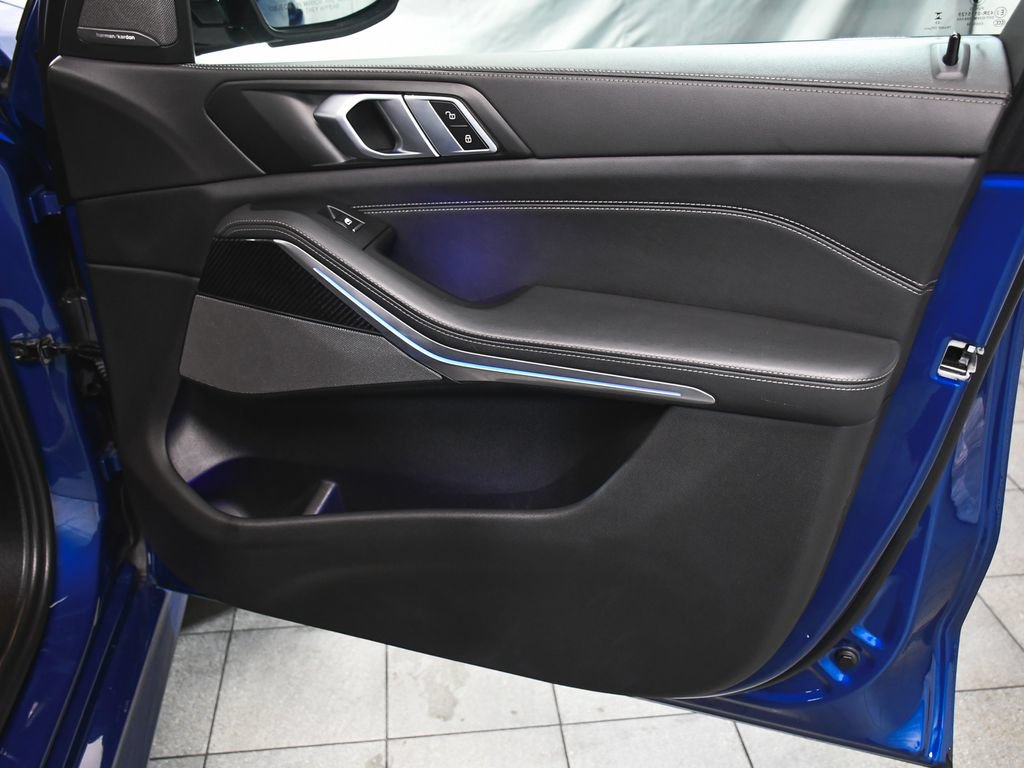 Used 2024 BMW X5 M60i AWD/4WD image 17