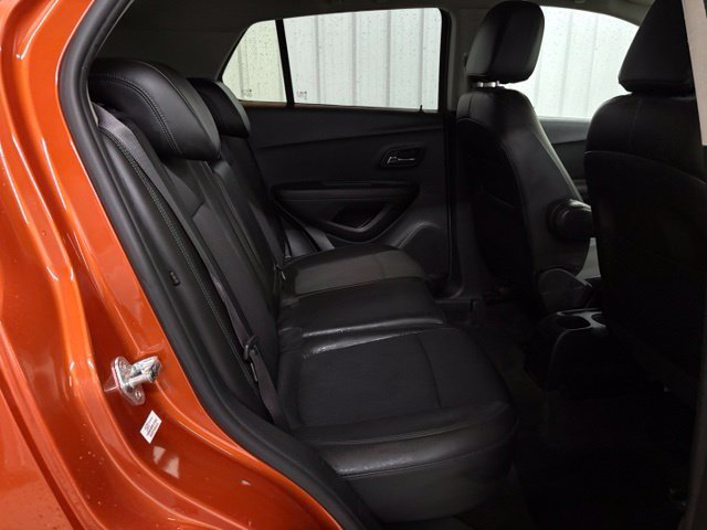 Used 2016 Chevrolet Trax LT w/ LT Sun and Sound Package AWD/4WD image 7