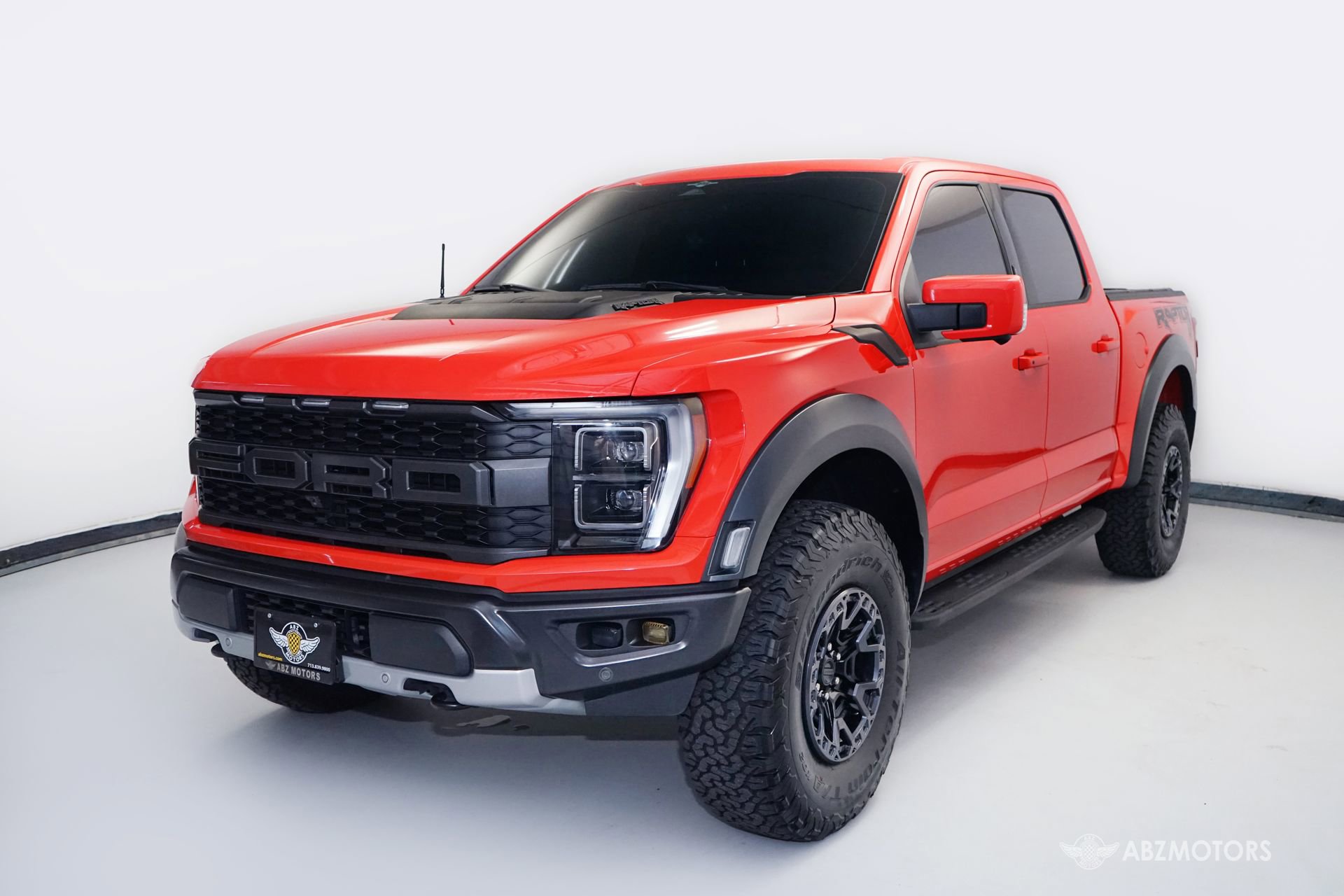 Used 2023 Ford F150 Raptor w/ Raptor Carbon Fiber Package AWD/4WD image 2