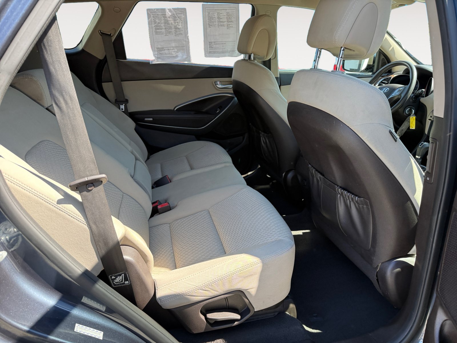 Used 2016 Hyundai Santa Fe SE FWD image 18