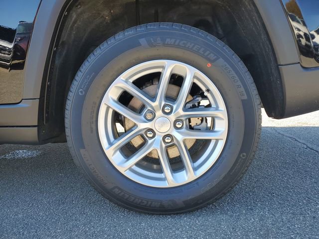 New 2026 Jeep Grand Cherokee Laredo X AWD/4WD image 11