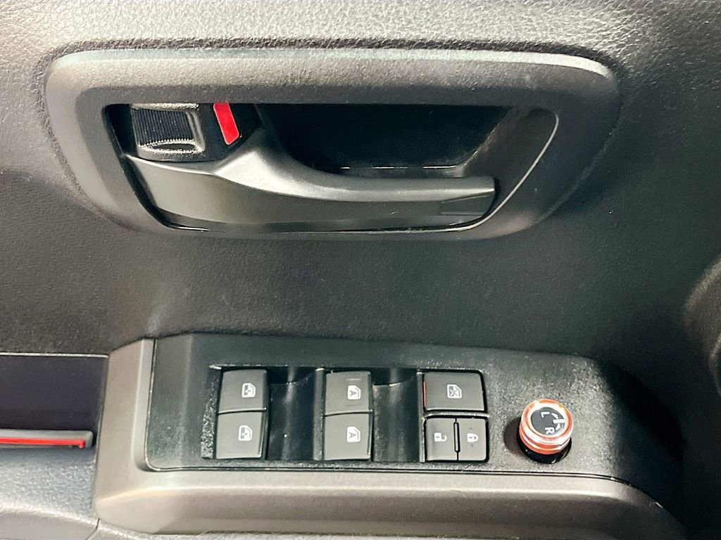 Used 2023 Toyota Tacoma TRD Sport w/ Advanced Technology Package image 18