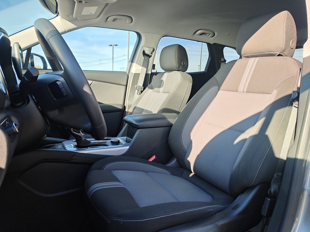 Used 2024 Chevrolet Blazer LT w/ Convenience Package FWD image 13