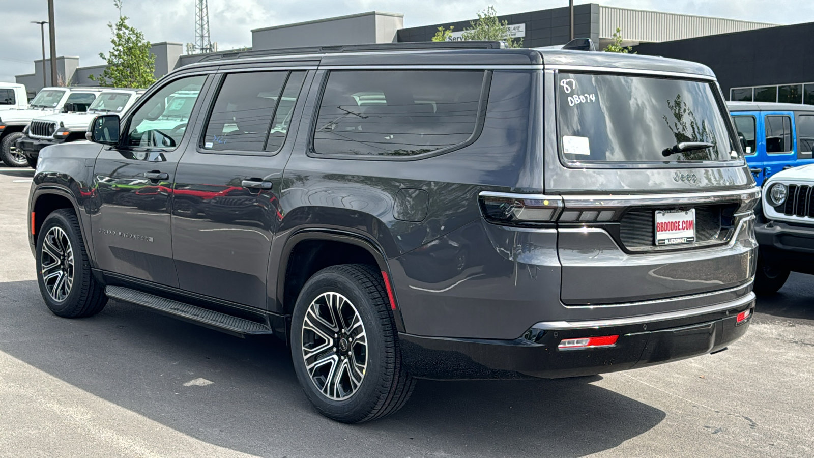 New 2026 Jeep Grand Wagoneer L 2WD image 7