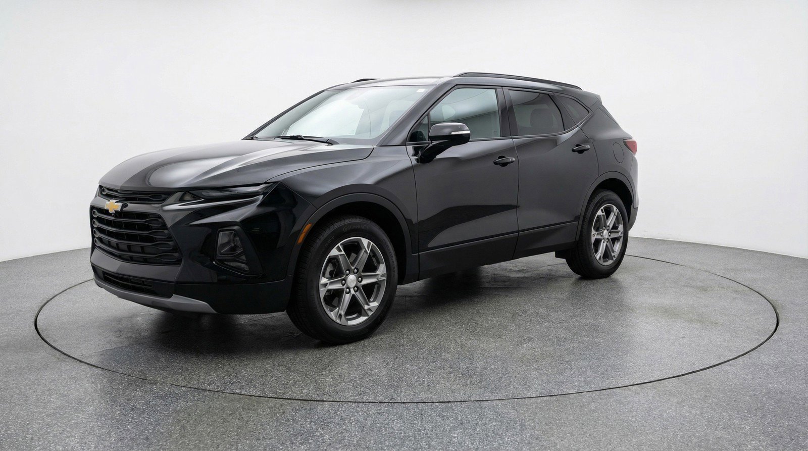 Used 2025 Chevrolet Blazer LT FWD image 3