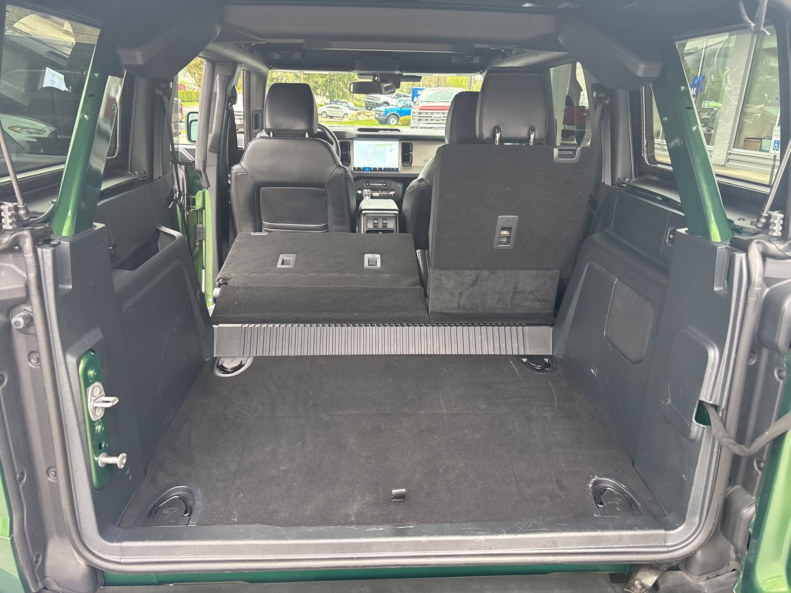 Used 2025 Ford Bronco Outer Banks AWD/4WD image 48