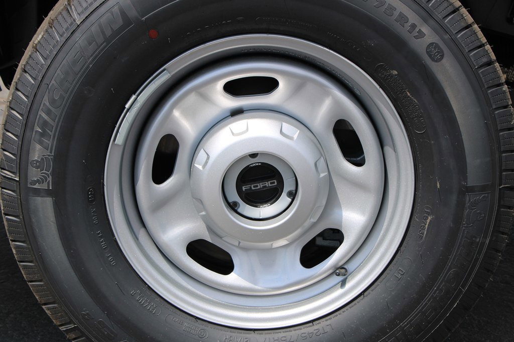 Used 2025 Ford F250 XLT image 24