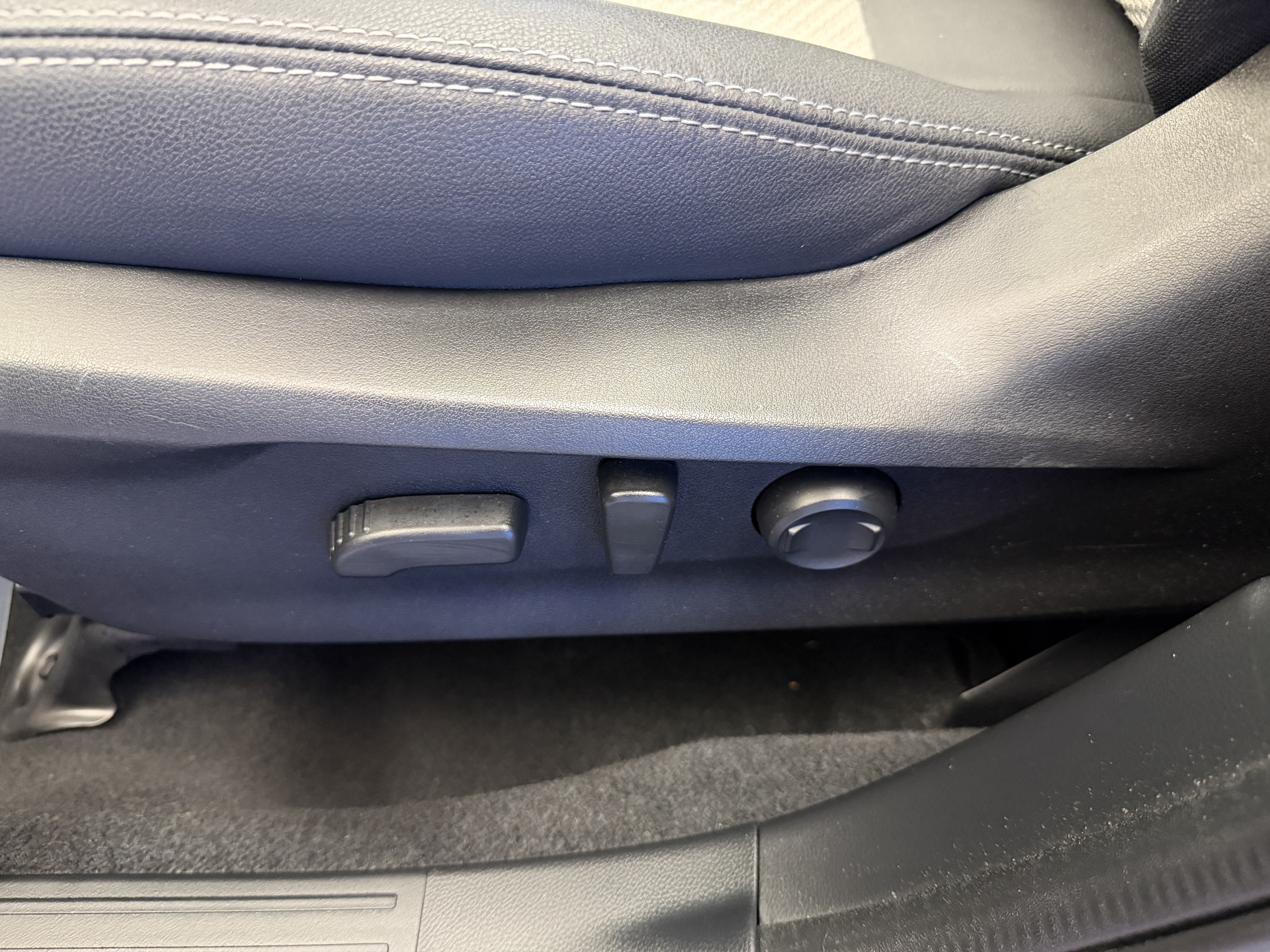 Used 2020 Subaru Forester Premium AWD/4WD image 13