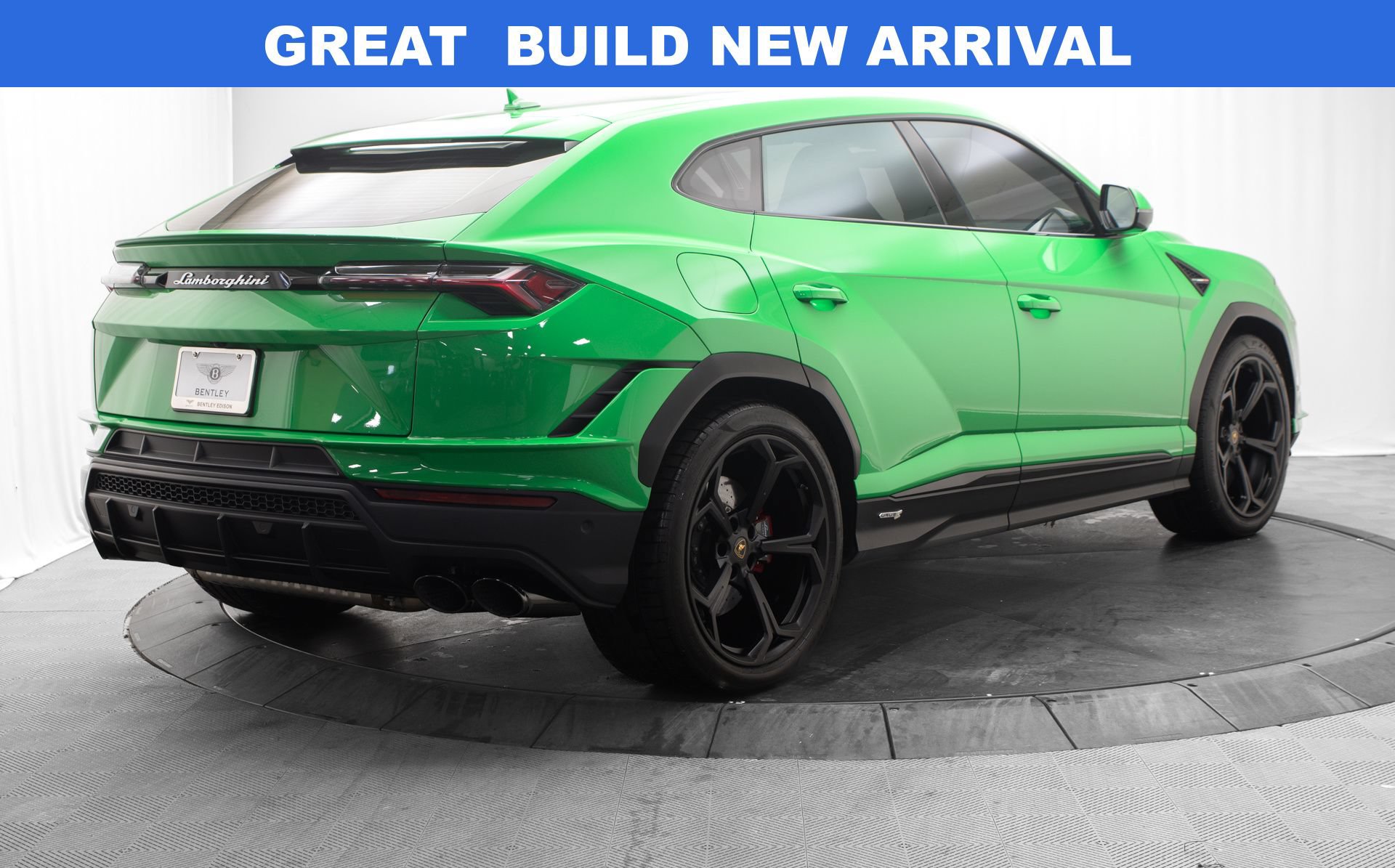 Used 2023 Lamborghini Urus S AWD/4WD image 3