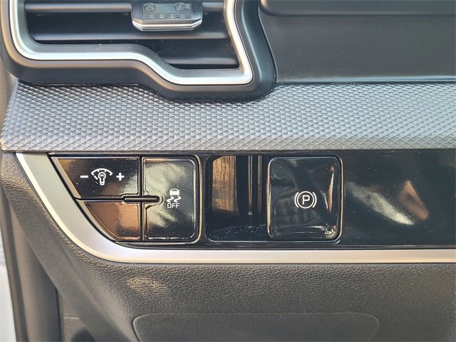 Used 2024 Kia Sportage LX image 23