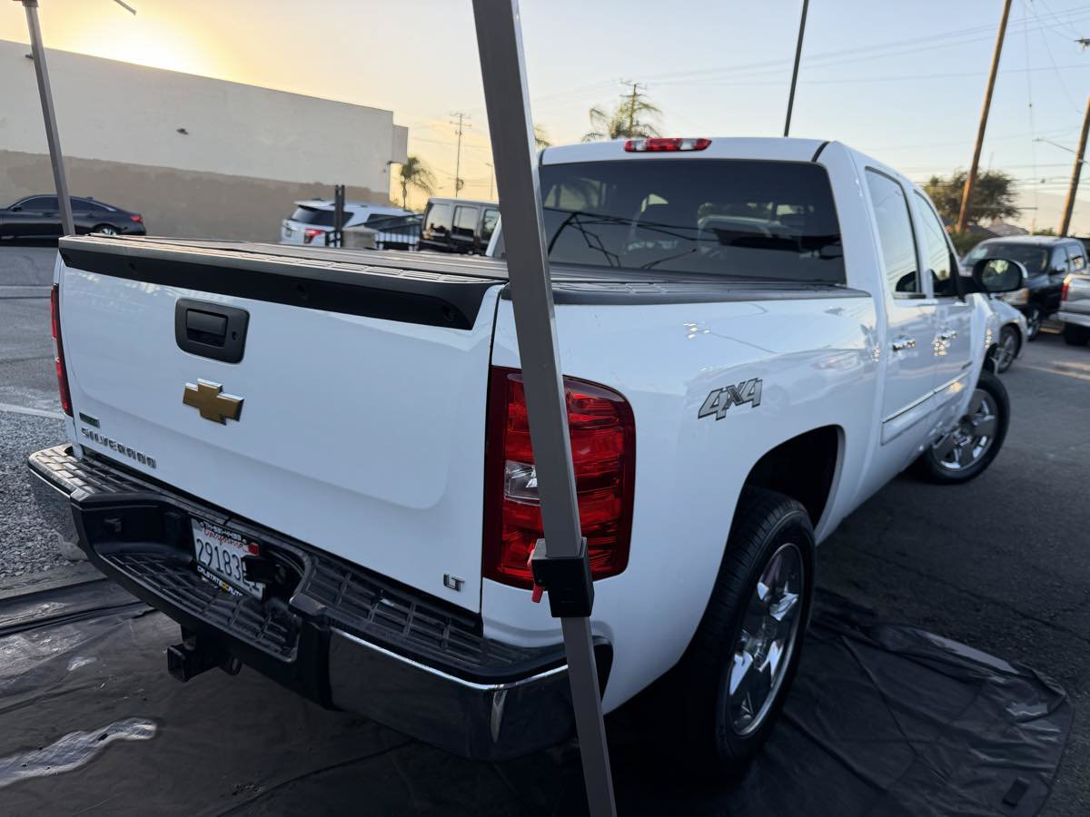 Used 2011 Chevrolet Silverado 1500 LT w/ Regional Value Package AWD/4WD image 13