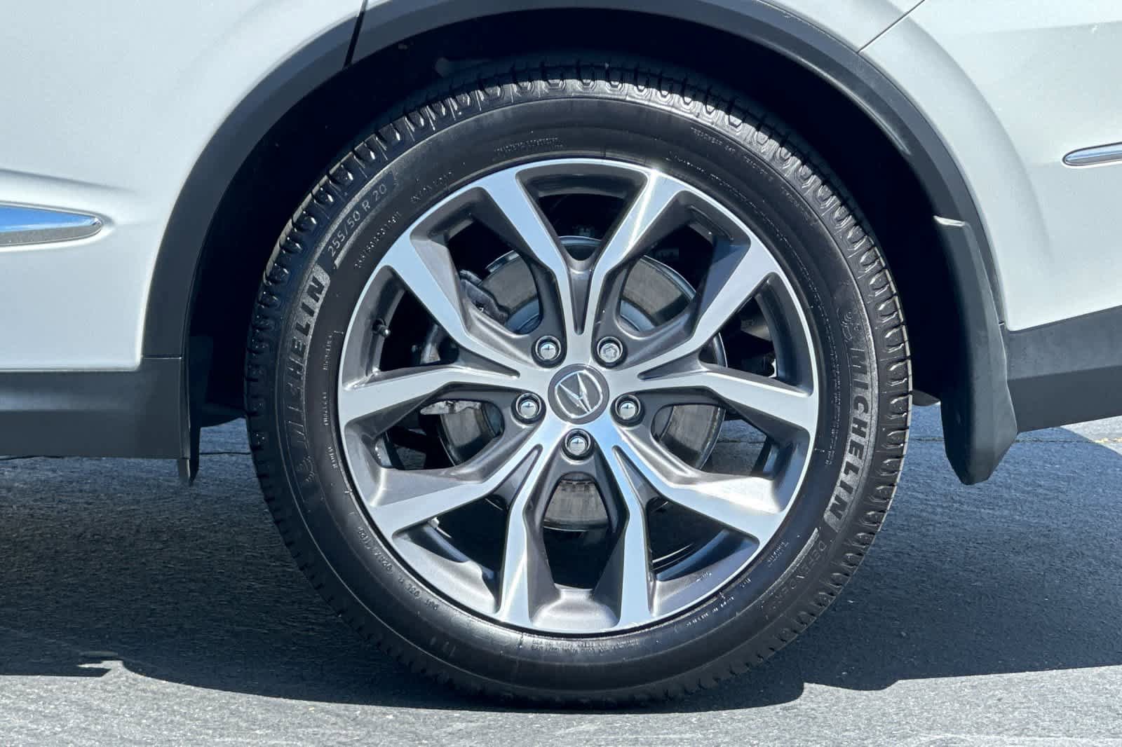 Used 2022 Acura MDX SH-AWD w/ Technology Package image 32