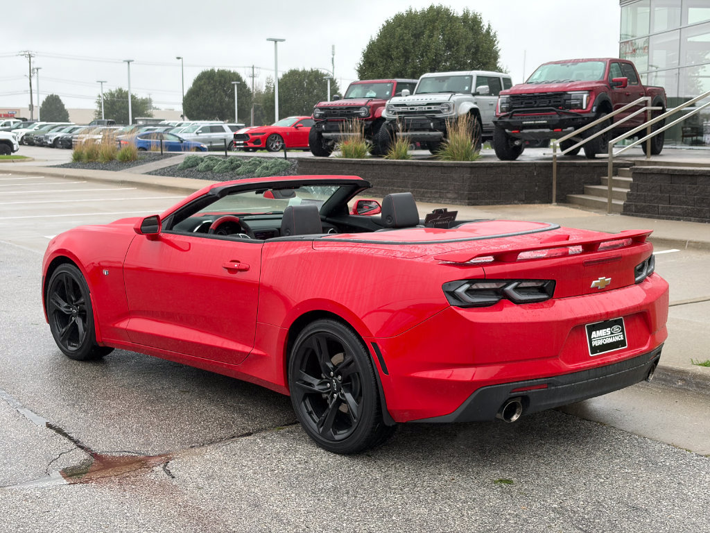 Used 2023 Chevrolet Camaro LT RWD image 4