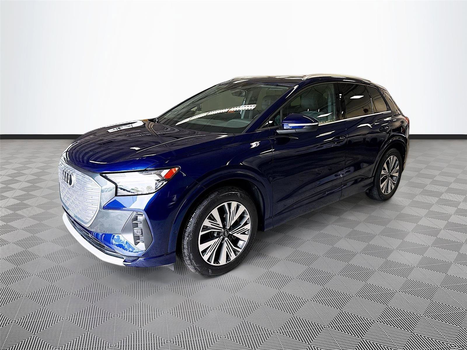 Certified 2023 Audi Q4 e-tron Premium Plus w/ Premium Plus image 3