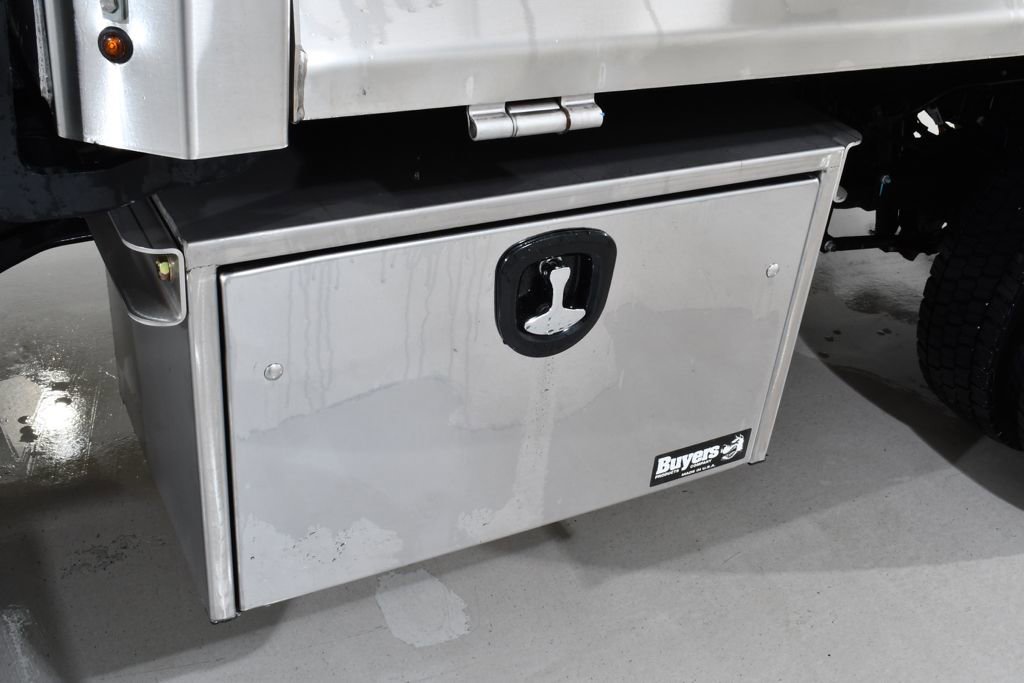 New 2025 Ford F550 4x4 SuperCab Super Duty image 24