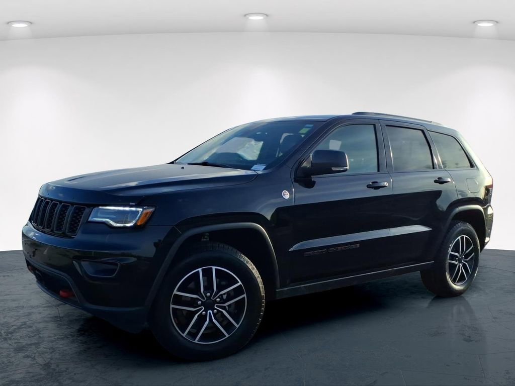 Used 2020 Jeep Grand Cherokee Trailhawk w/ Trailhawk Luxury Group image 2