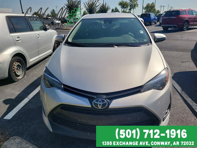 Used 2017 Toyota Corolla LE FWD image 2