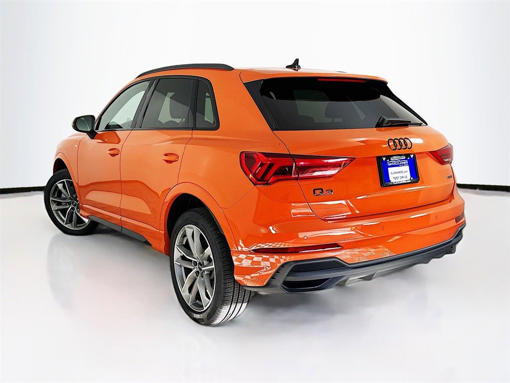 Certified 2025 Audi Q3 2.0T Premium w/ Convenience Package image 6