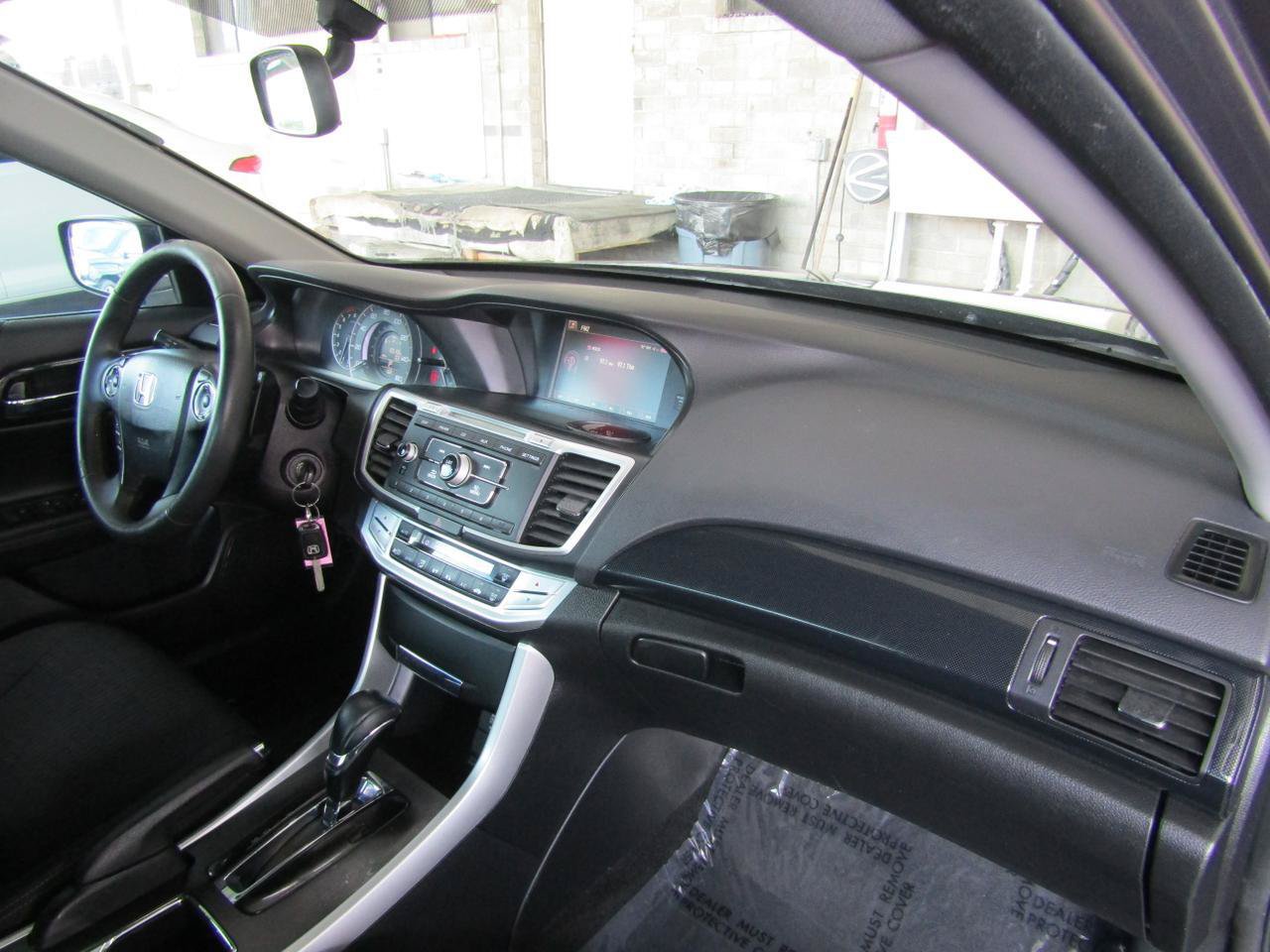 Used 2015 Honda Accord Sport image 10