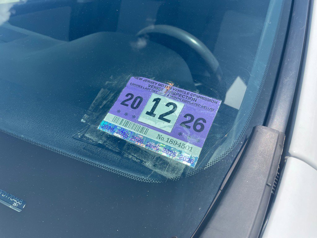 Used 2015 Toyota RAV4 LE image 6