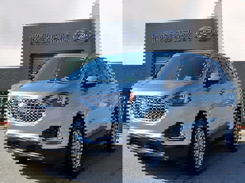 Used 2023 Ford Edge SEL w/ Convenience Package image 3