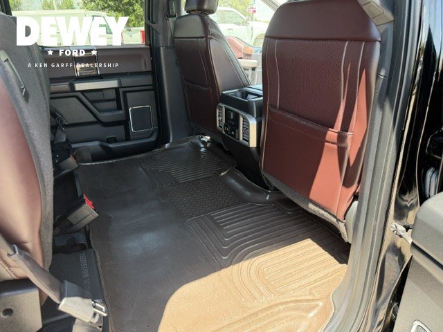 Used 2017 Ford F150 Platinum w/ Equipment Group 701A Luxury AWD/4WD image 39