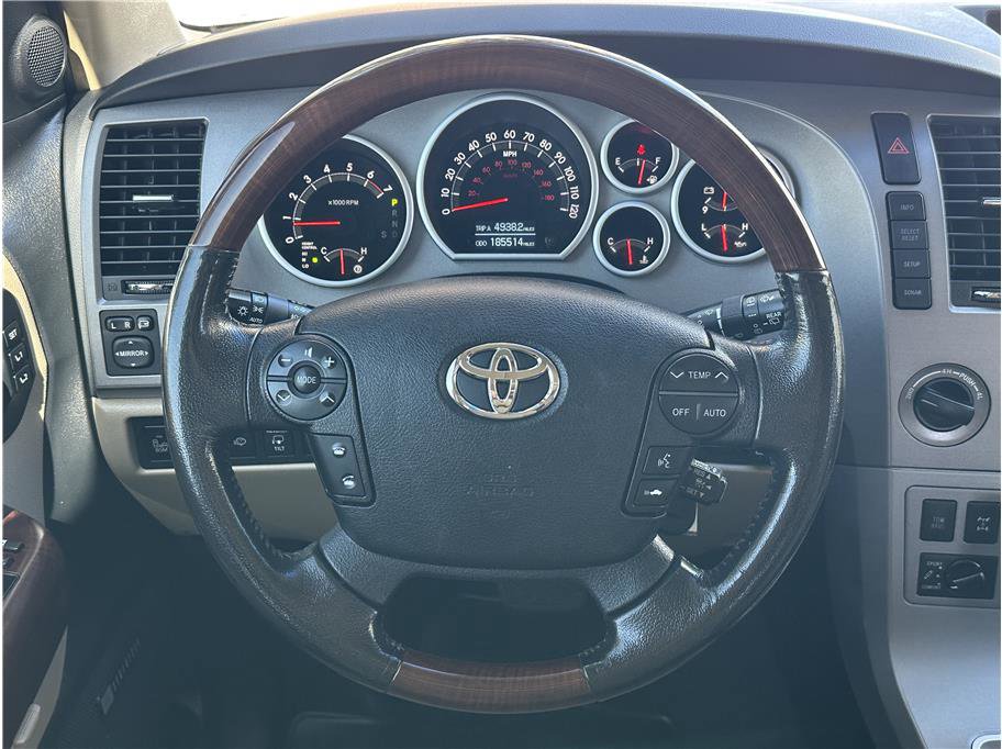 Used 2012 Toyota Sequoia Platinum image 21