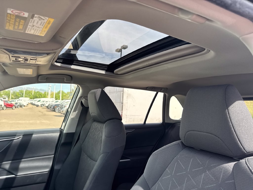 Used 2019 Toyota RAV4 XLE w/ Convenience Package AWD/4WD image 10