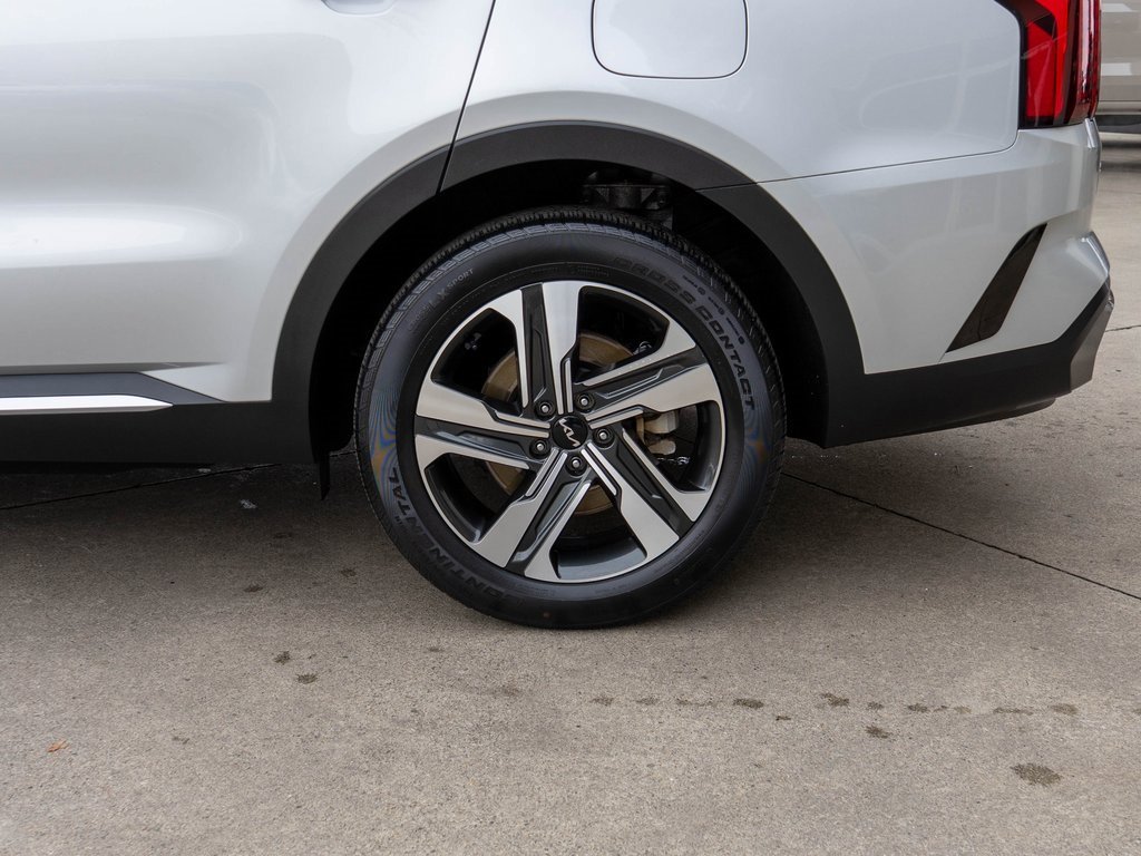 Certified 2023 Kia Sorento EX image 29