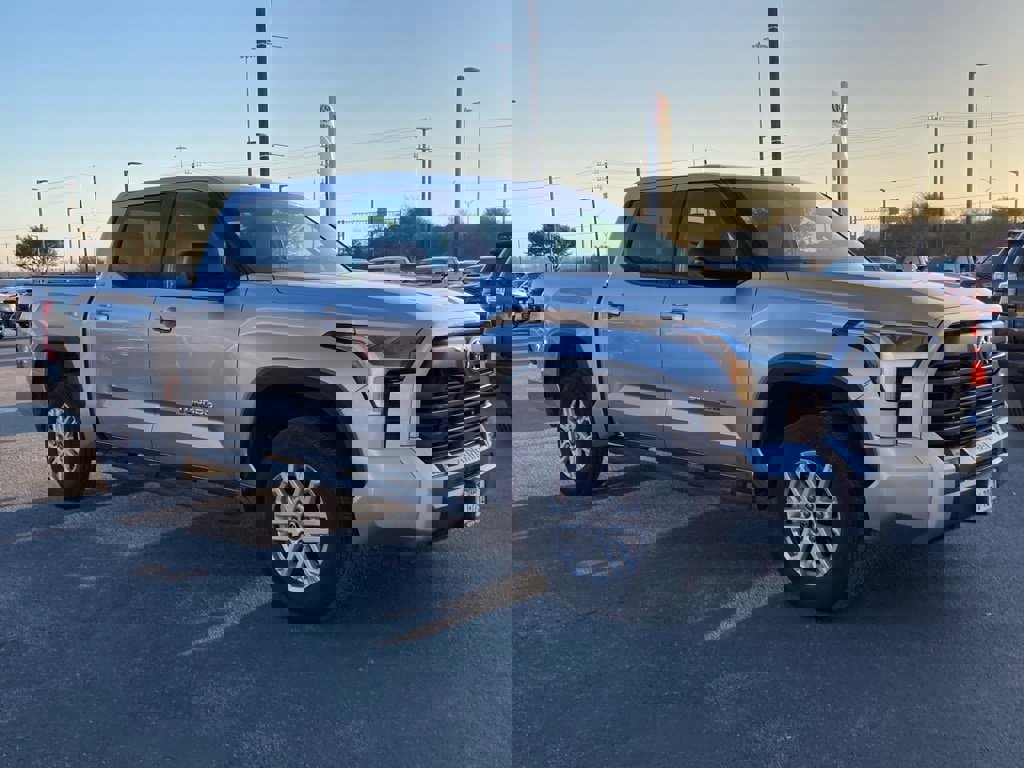 Used 2025 Toyota Tundra SR5 w/ SR5 Premium Package image 2