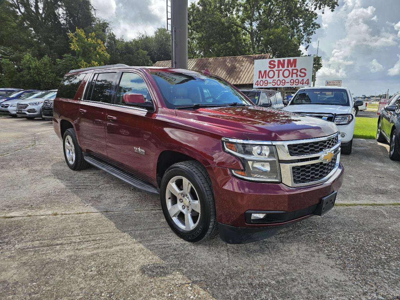 Used 2016 Chevrolet Suburban LT w/ Texas Edition Package RWD image 2