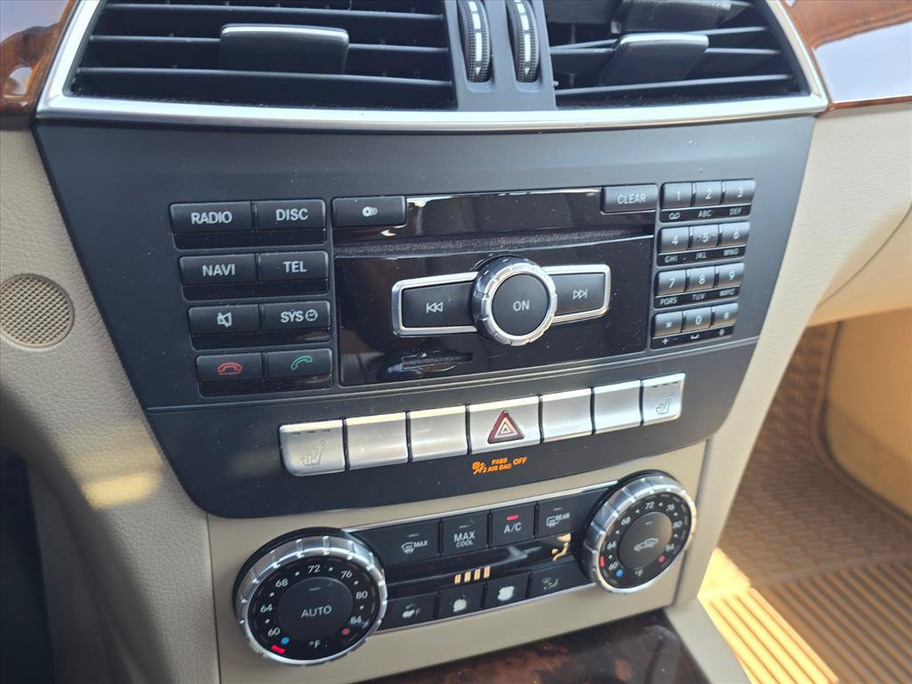 Used 2014 Mercedes-Benz C 250 Sedan image 8