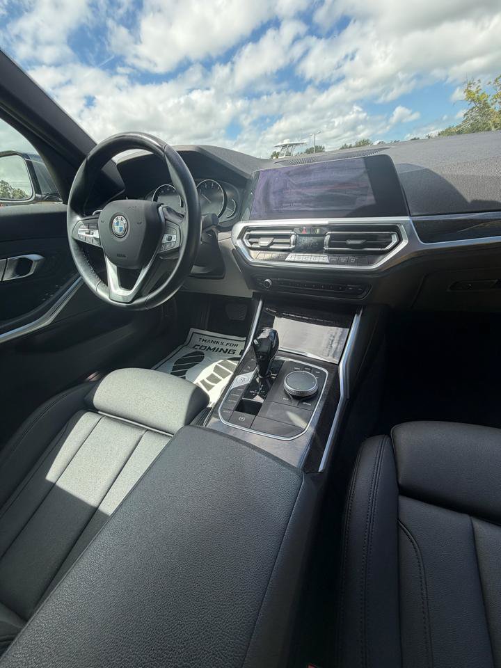Used 2020 BMW 330i Sedan w/ Convenience Package RWD image 6