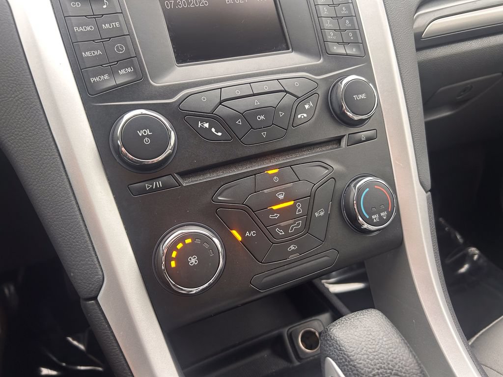 Used 2014 Ford Fusion S FWD image 22