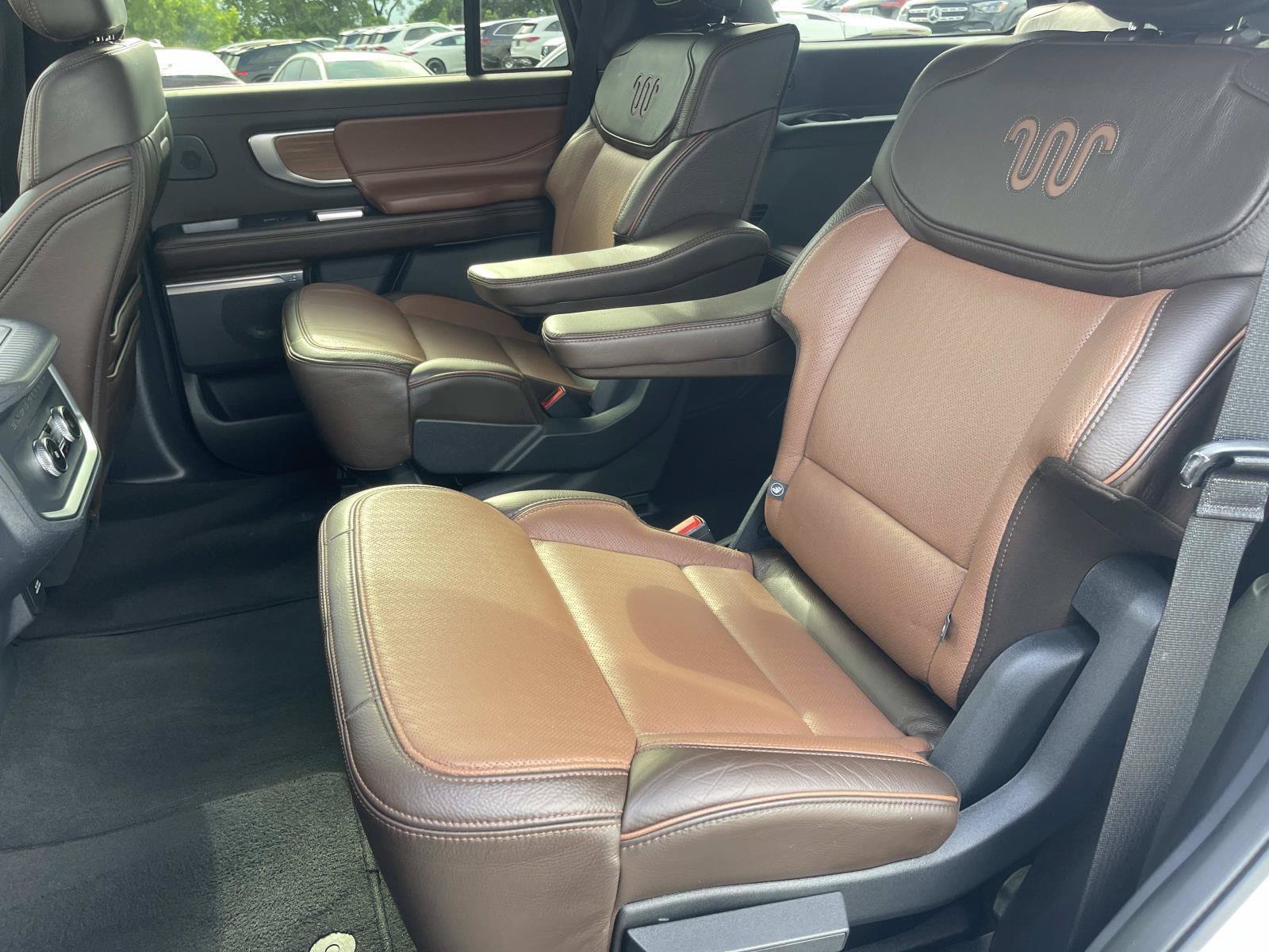 Used 2025 Ford Expedition King Ranch AWD/4WD image 18